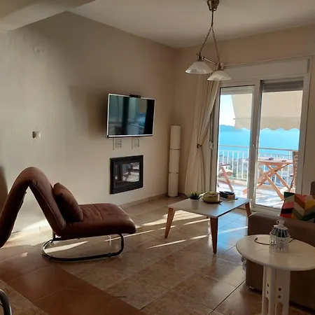 Lina's View * PalaiónTsiflíkion